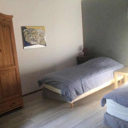Gite Des Tournesols Ecaquelon Kültér fotó