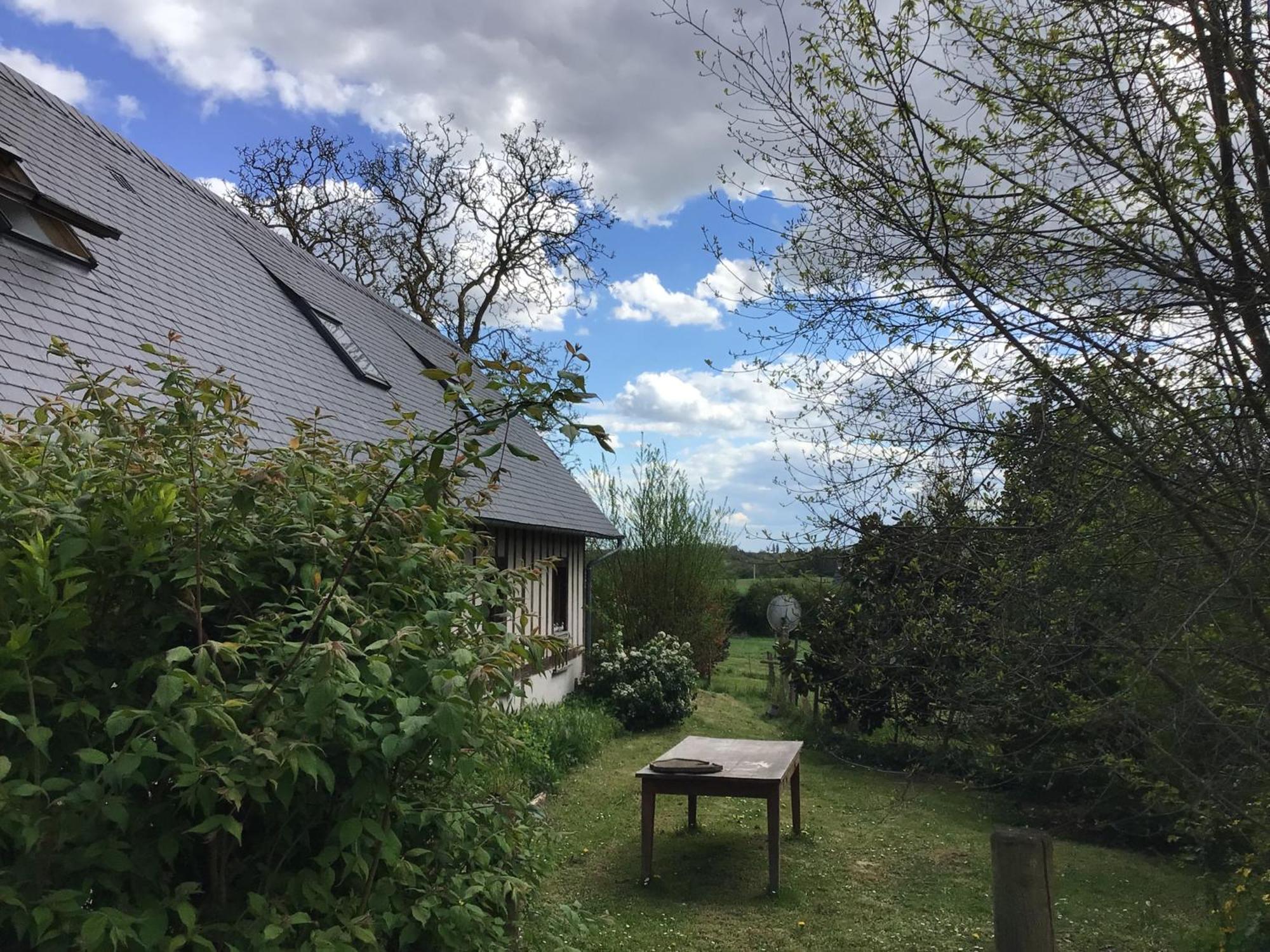 Gite Des Tournesols Ecaquelon Kültér fotó